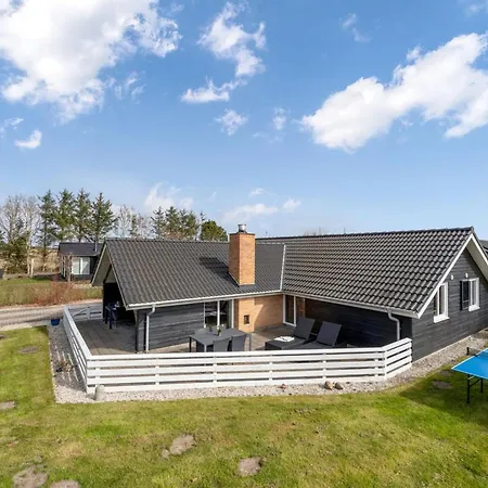 Tinne - 800m To The Inlet By Interhome *